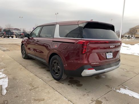 New 2026 Kia Carnival FWD image 7