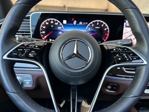 Used 2026 Mercedes-Benz GLS 450 4MATIC image 24