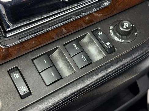 Used 2017 Lincoln Navigator L Select RWD image 29