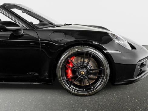 Used 2024 Porsche 911 Targa 4 GTS image 6