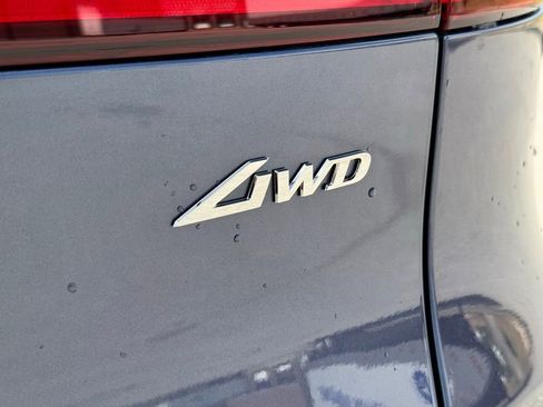 New 2026 Genesis GV70 2.5T Advanced AWD/4WD image 16