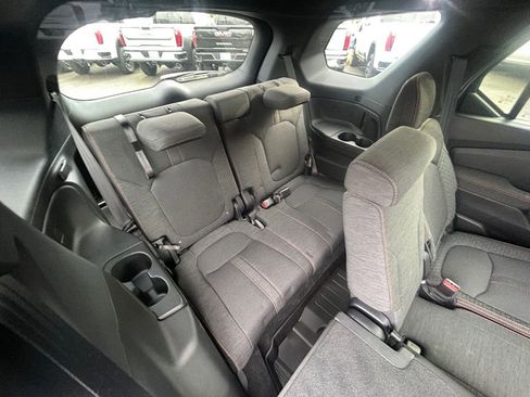 Used 2025 Honda Pilot Sport image 35