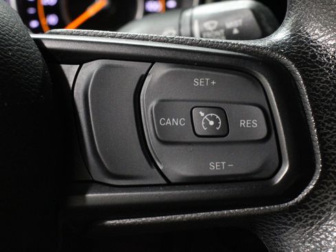 Used 2022 Jeep Wrangler Unlimited Sport AWD/4WD image 9