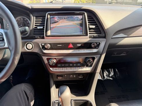 Used 2018 Hyundai Sonata Limited w/ Ultimate Package 07 FWD image 25