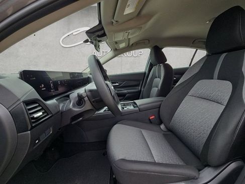 New 2026 Nissan Sentra SV image 19