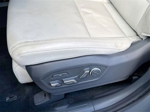 Used 2025 Hyundai Santa Fe Calligraphy image 21