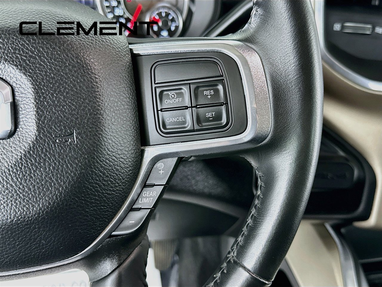 Used 2022 RAM 2500 Laramie AWD/4WD image 17