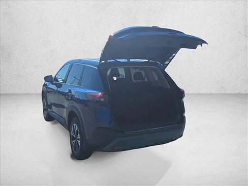 Used 2023 Nissan Rogue SV image 10