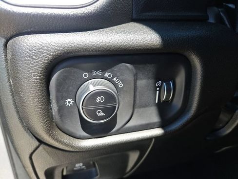 Used 2025 RAM 1500 Big Horn AWD/4WD image 17