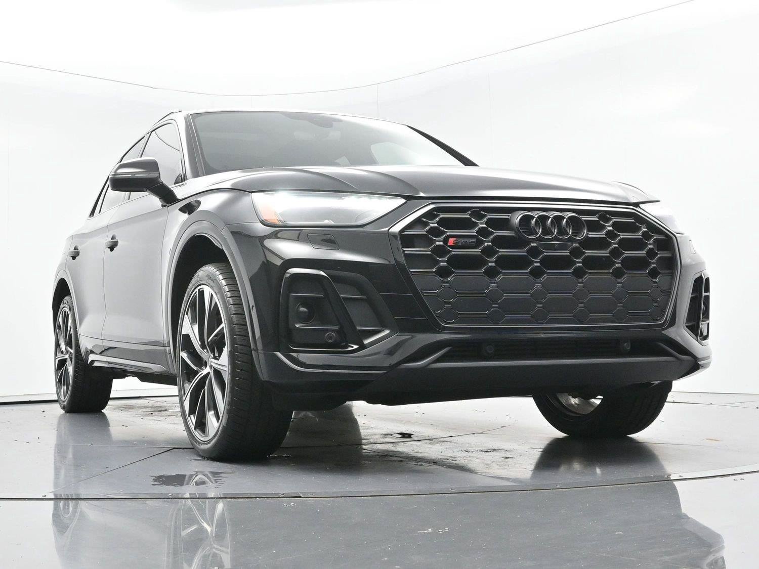 Used 2024 Audi SQ5 Prestige AWD/4WD image 45