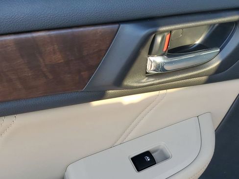 Used 2018 Subaru Outback 2.5i Limited image 48