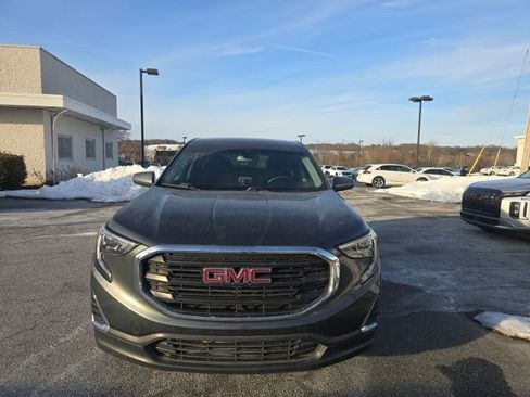 Used 2020 GMC Terrain SLE image 3