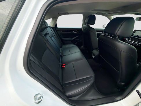 Used 2022 Honda Civic Touring image 27