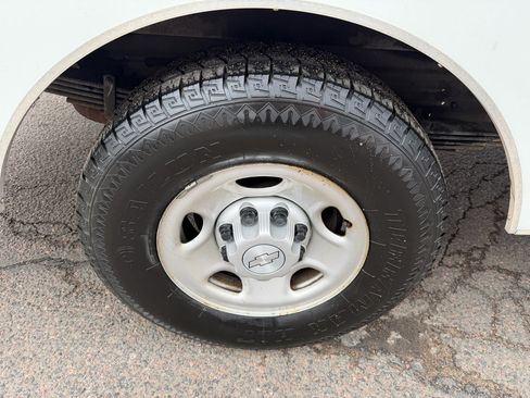 Used 2020 Chevrolet Express 3500 3500 Van 139 w/ Power Convenience Package image 24