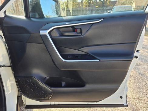 Used 2024 Toyota RAV4 LE image 27