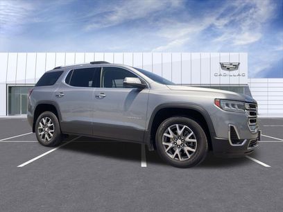 Used 2023 GMC Acadia SLT w/ Preferred Package