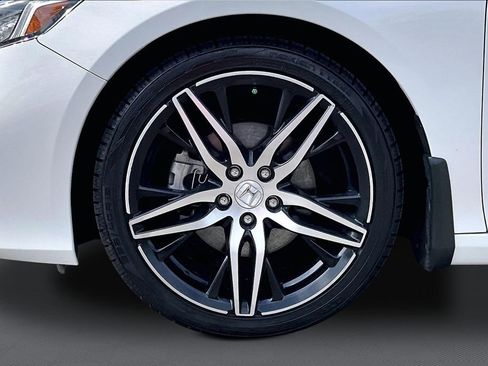 Used 2022 Honda Accord Touring image 24