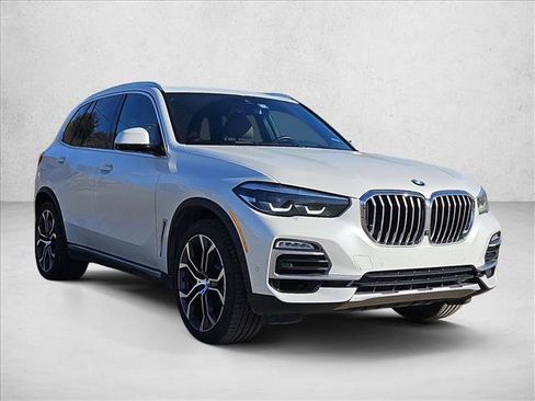 Used 2020 BMW X5 xDrive40i w/ Premium Package image 3