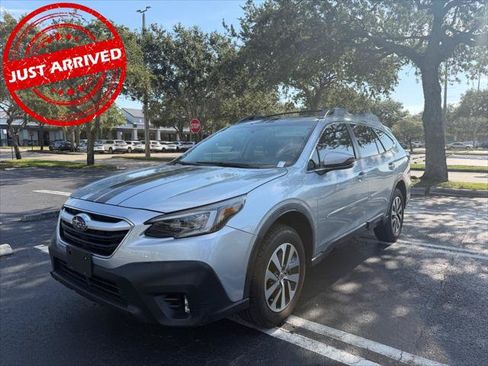 Used 2021 Subaru Outback Premium AWD/4WD image 1