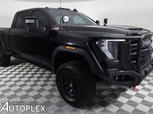 Used 2024 GMC Sierra 2500 AT4X AWD/4WD image 3