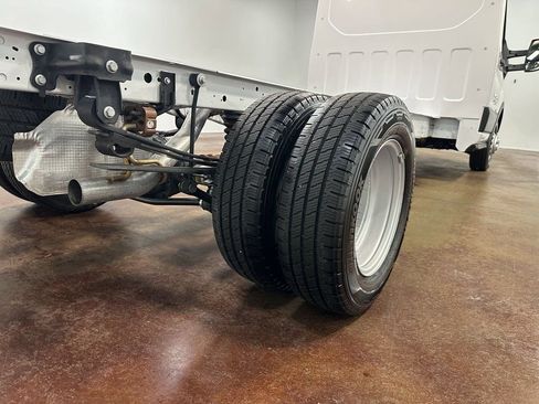 Used 2023 Ford Transit 350 DRW AWD image 97