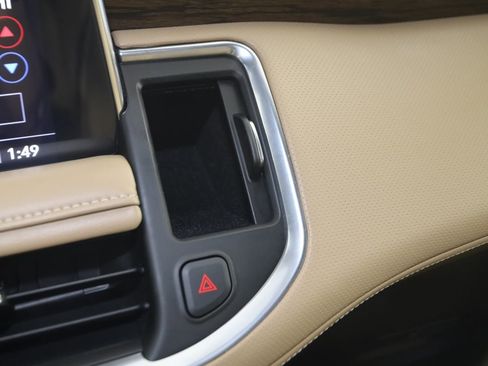 Used 2021 Chevrolet Tahoe Premier w/ Premium Package image 32