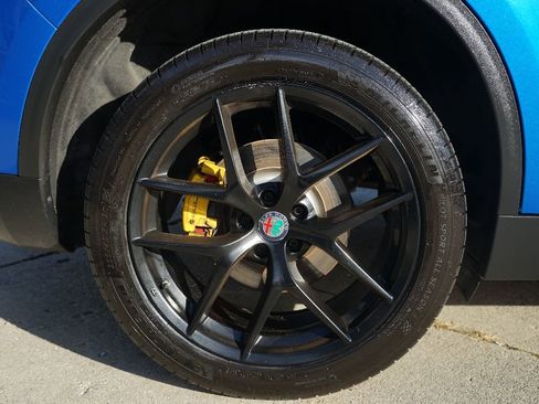 Used 2018 Alfa Romeo Stelvio Ti Sport image 10