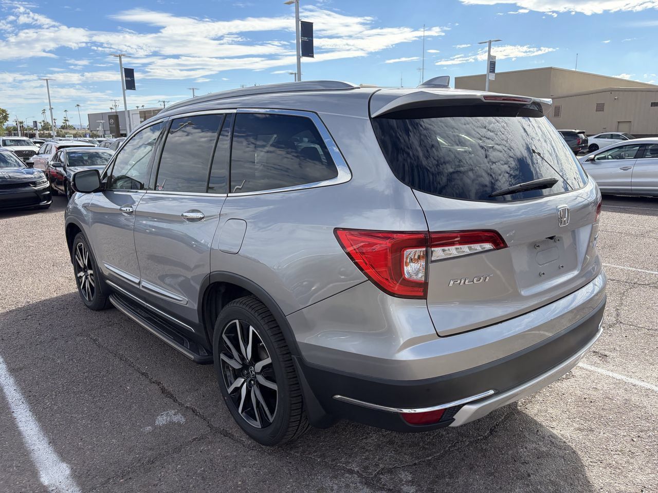 Used 2019 Honda Pilot Touring image 9