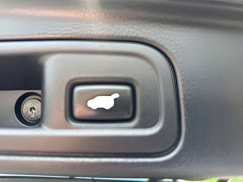 Used 2020 Honda Pilot Black Edition image 13
