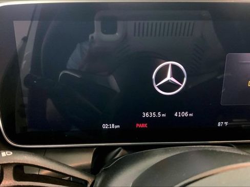 Used 2025 Mercedes-Benz GLC 43 AMG 4MATIC image 9