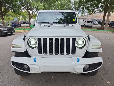 Used 2021 Jeep Wrangler Unlimited Sahara AWD/4WD image 3