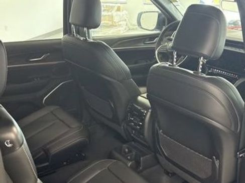 New 2026 Jeep Grand Cherokee L Limited AWD/4WD image 27