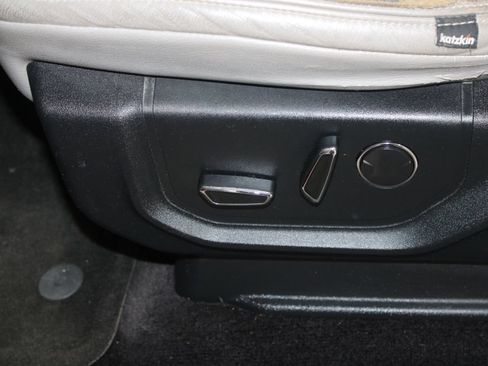 Used 2016 Ford F150 XLT w/ Equipment Group 302A Luxury AWD/4WD image 22