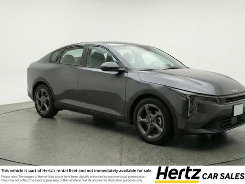Used 2025 Kia K4 FWD image 1