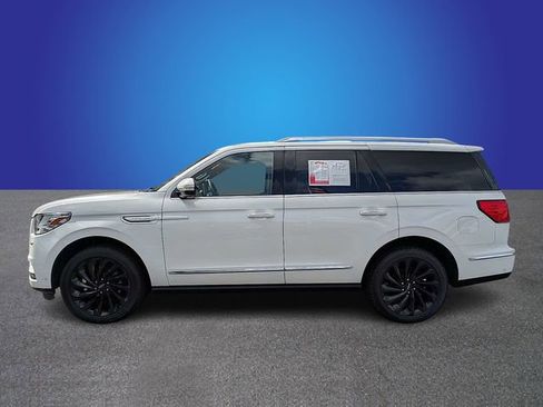 Used 2021 Lincoln Navigator Reserve AWD/4WD image 2