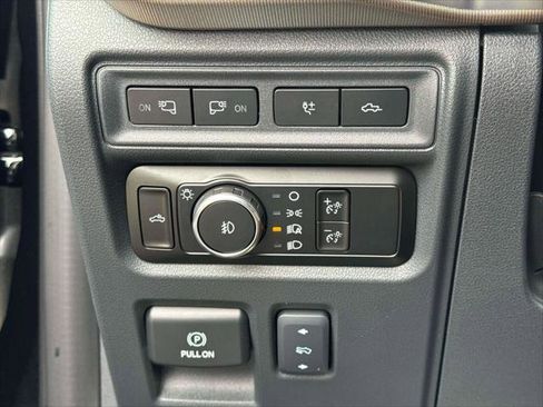 Used 2023 Ford F150 Raptor image 19