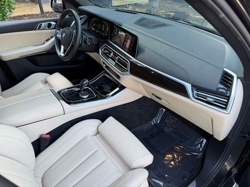 Used 2021 BMW X5 xDrive40i w/ Premium Package AWD/4WD image 32