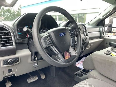 Used 2017 Ford F250 XLT w/ XLT Value Package image 14