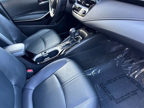 Certified 2025 Toyota Corolla XLE image 14