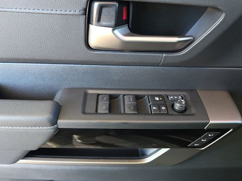 New 2026 Toyota Tundra Limited AWD/4WD image 9
