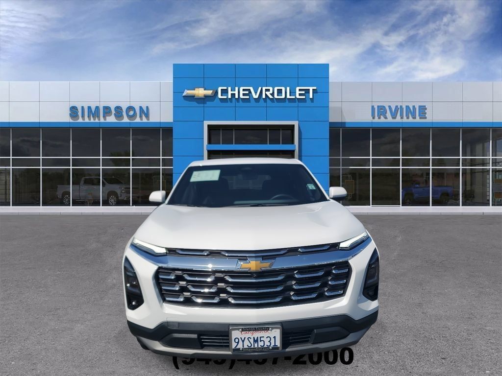 Used 2026 Chevrolet Equinox LT w/ Safety and Technology Package FWD image 3