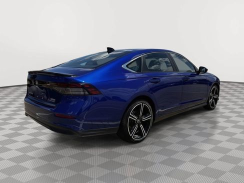 Used 2023 Honda Accord Sport image 6