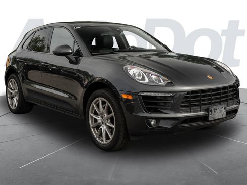 Used 2017 Porsche Macan S AWD/4WD image 4