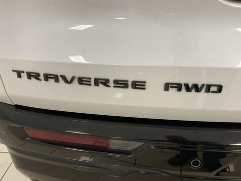 Used 2024 Chevrolet Traverse RS w/ LPO, Floor Liner Package image 26