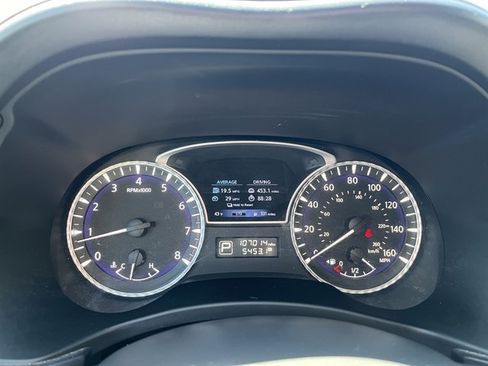 Used 2019 INFINITI QX60 Luxe w/ Essential Package image 25