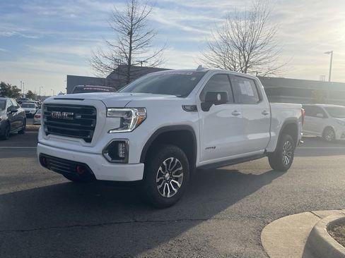 Used 2022 GMC Sierra 1500 AT4 w/ AT4 Premium Package image 3