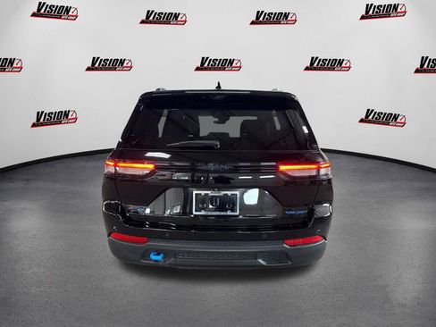 Used 2024 Jeep Grand Cherokee Trailhawk w/ Advanced Protech Group II image 6