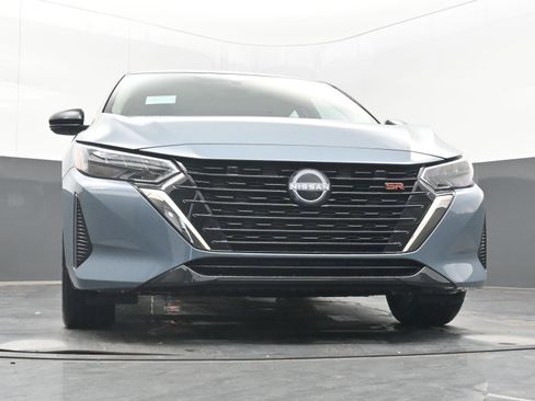New 2025 Nissan Sentra SR image 23