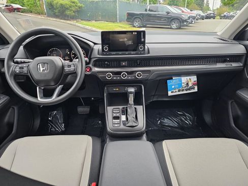 Certified 2025 Honda CR-V LX image 20