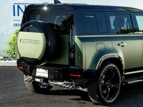New 2026 Land Rover Defender 110 X-Dynamic SE AWD/4WD image 7